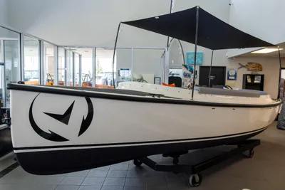 2026 Vision Marine Technologies Fantail 217