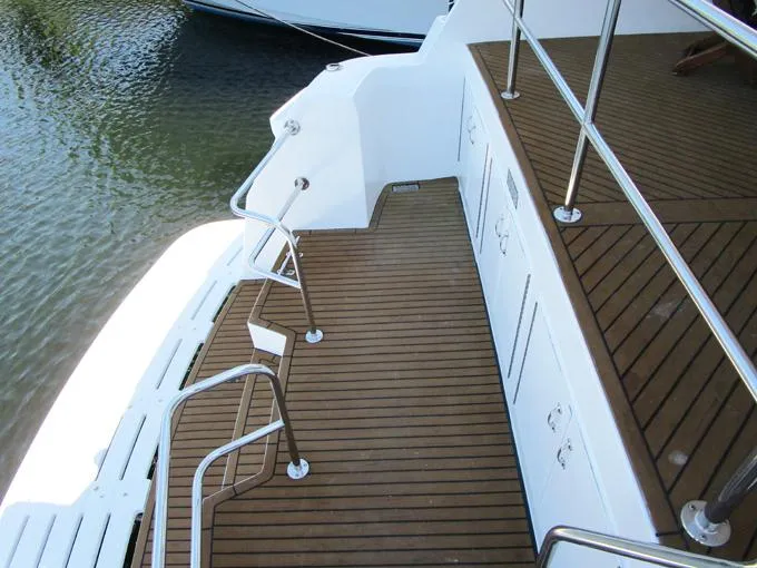 Diamond Days Yacht Photos Pics 