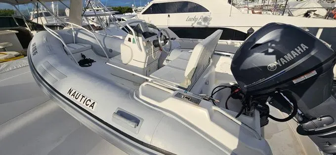 Diamond Days Yacht Photos Pics 