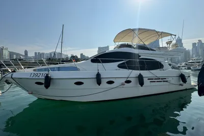 Azimut 46