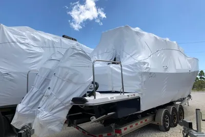 Cutwater C-32 Sedan
