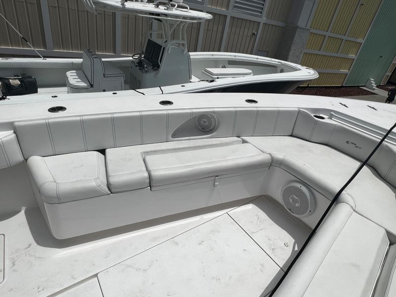 2014 Contender 39 ST