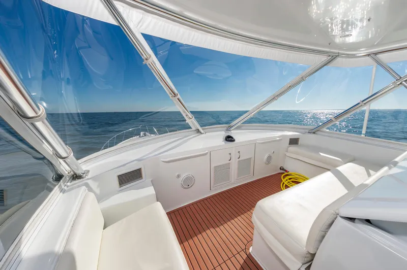 Sea Trader Yacht Photos Pics Interior of 2005 Hatteras 60 Convertible yacht with ocean view.