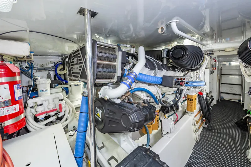 Sea Trader Yacht Photos Pics 