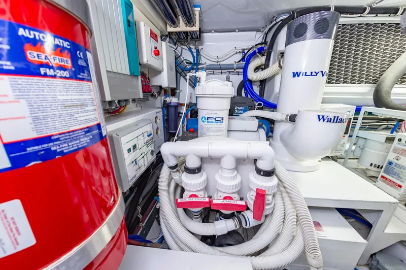 Sea Trader Yacht Photos Pics 