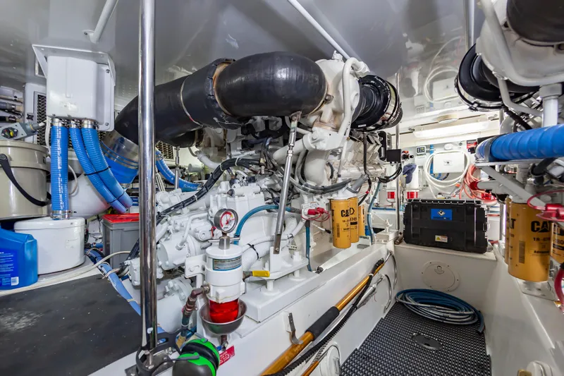 Sea Trader Yacht Photos Pics 