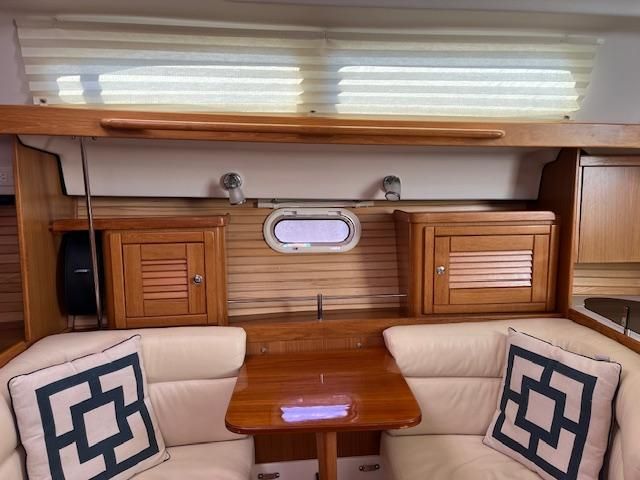 2011 Catalina 375