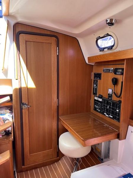 2011 Catalina 375