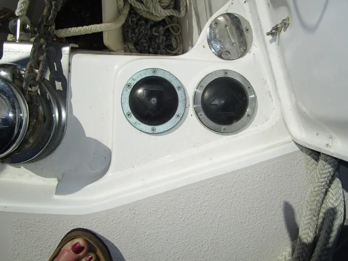 Hell's Bells Yacht Photos Pics 