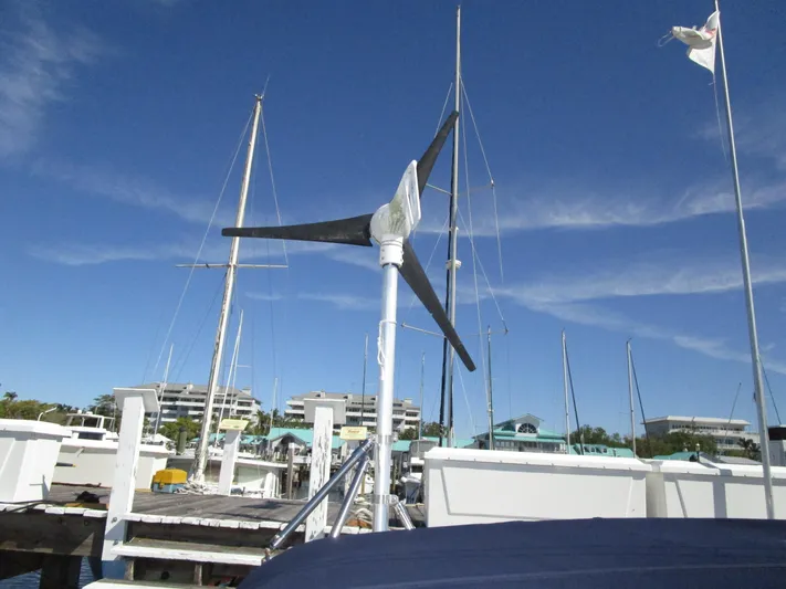 Hell's Bells Yacht Photos Pics 