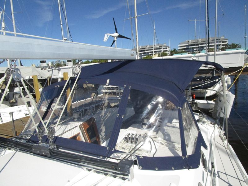 2011 Catalina 375
