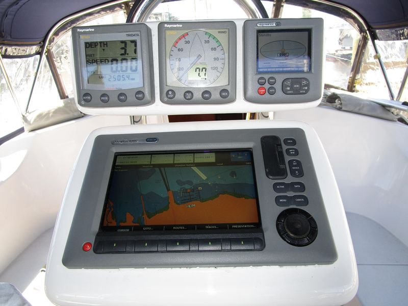 2011 Catalina 375