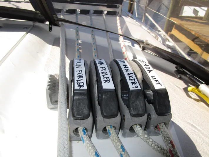 Hell's Bells Yacht Photos Pics 