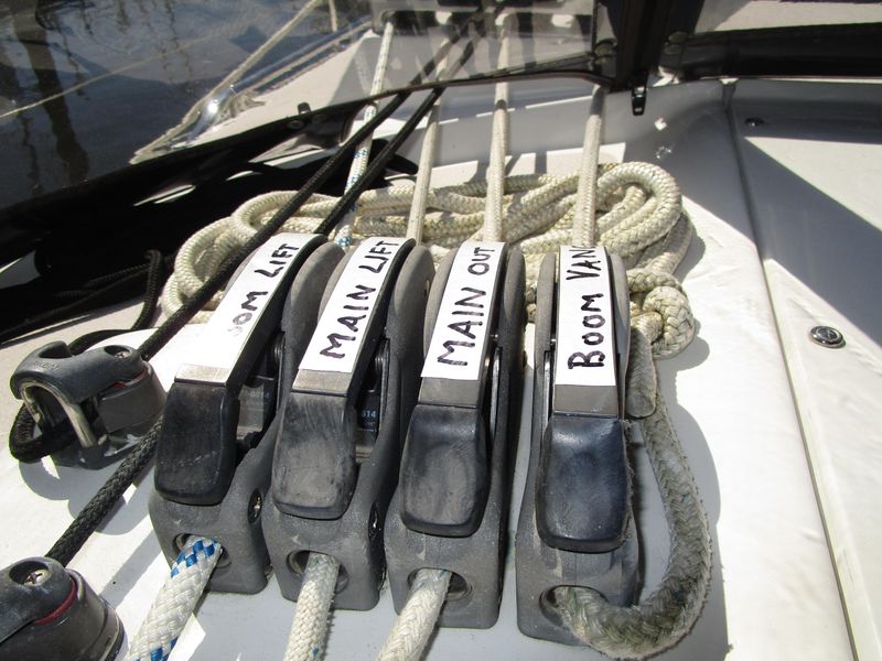 2011 Catalina 375