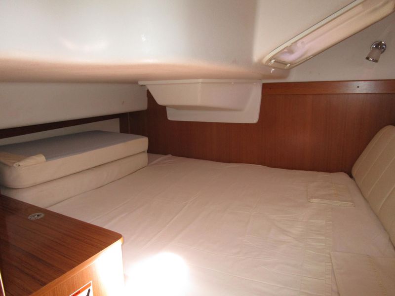 2011 Catalina 375