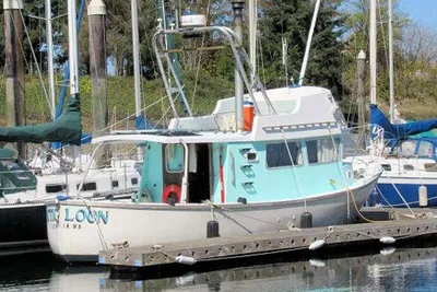 Trawler Monterey Diesel Cruiser