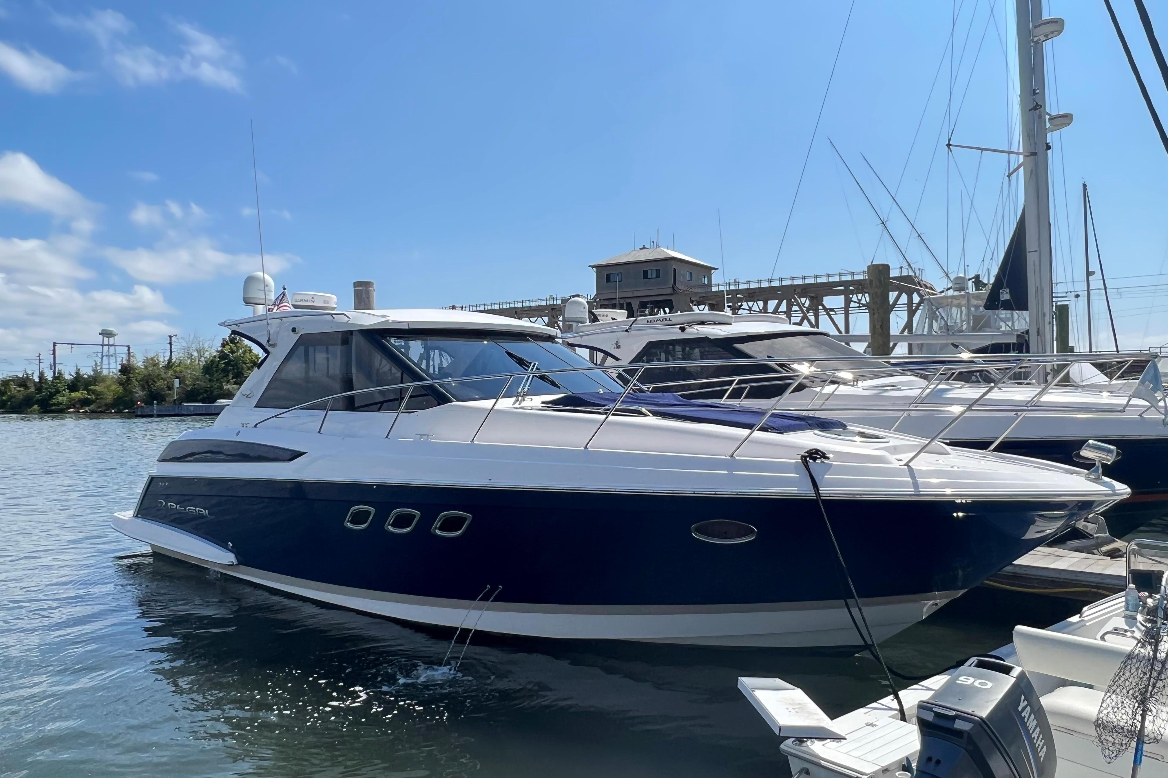 Regal 42 Sport Coupe