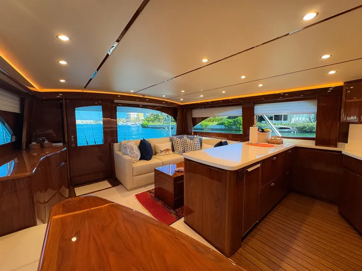 Malcria Yacht Photos Pics 