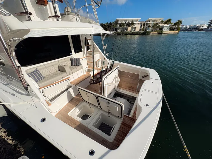 Malcria Yacht Photos Pics 