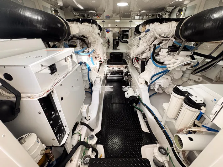 Malcria Yacht Photos Pics 