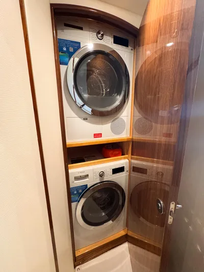 Malcria Yacht Photos Pics 