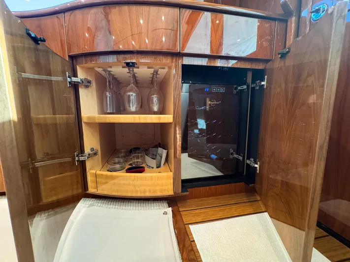 Malcria Yacht Photos Pics 