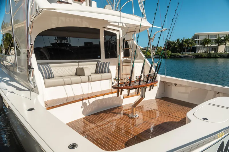 Malcria Yacht Photos Pics 