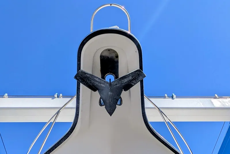 'tropical Passage' Yacht Photos Pics Bow view of 1996 Tiara Yachts 4000 Express Tropical Passage