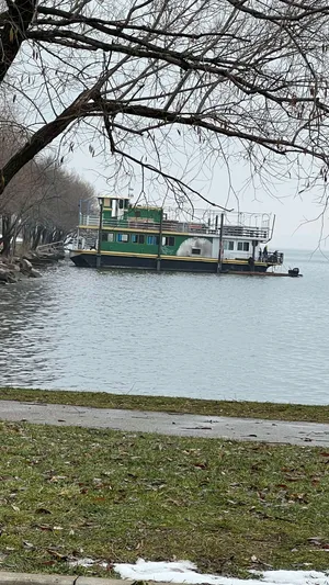 Orillia Island Princess Yacht Photos Pics 