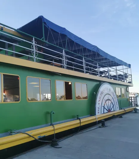 Orillia Island Princess Yacht Photos Pics 