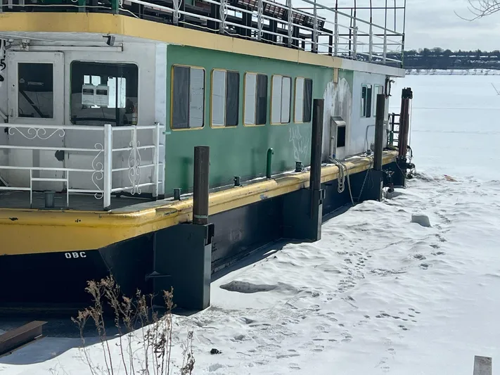 Orillia Island Princess Yacht Photos Pics 