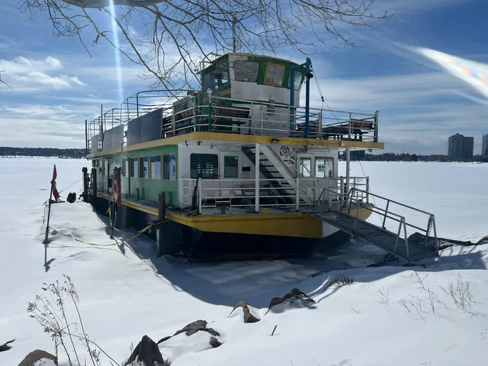 Orillia Island Princess Yacht Photos Pics 