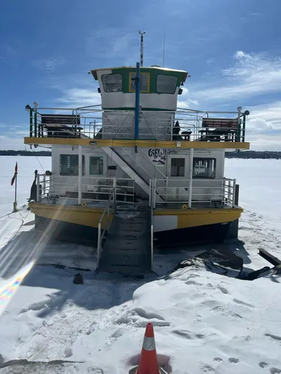 Orillia Island Princess Yacht Photos Pics 