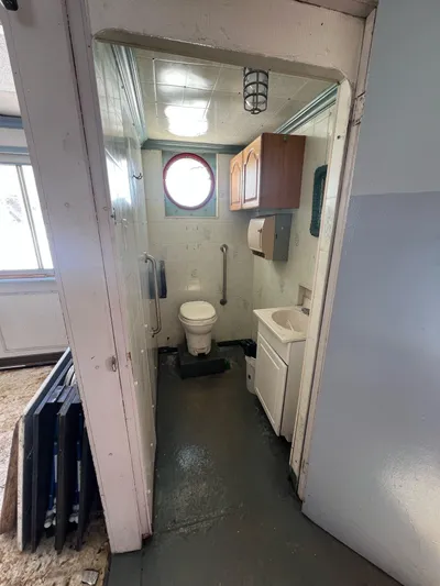 Orillia Island Princess Yacht Photos Pics 