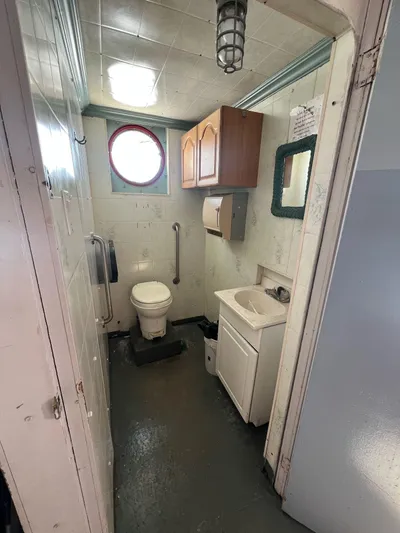 Orillia Island Princess Yacht Photos Pics 