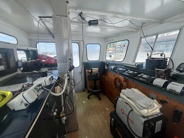 Orillia Island Princess Yacht Photos Pics 