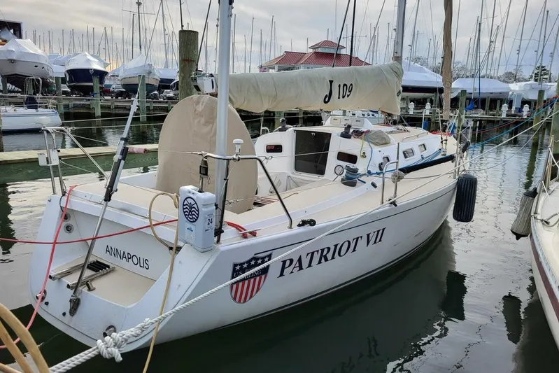 Patriot VII (formerly Known As Rush) Yacht Photos Pics 2003 J109