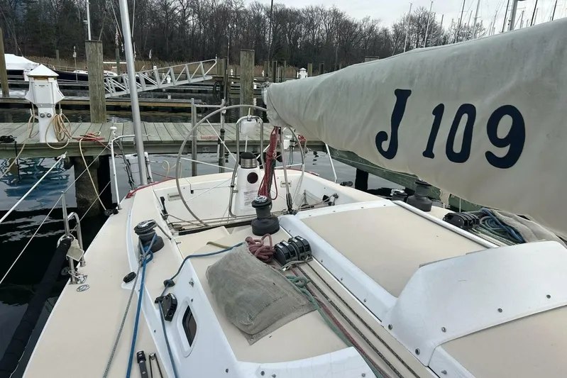 Patriot VII (formerly Known As Rush) Yacht Photos Pics 2003 J109