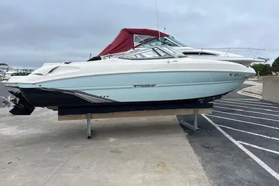 Stingray 235 LR