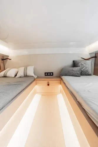 Dealer Demo Yacht Photos Pics 