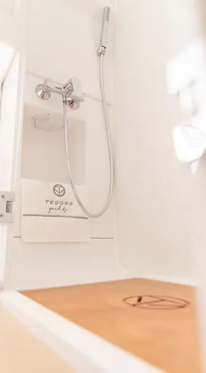 Dealer Demo Yacht Photos Pics 