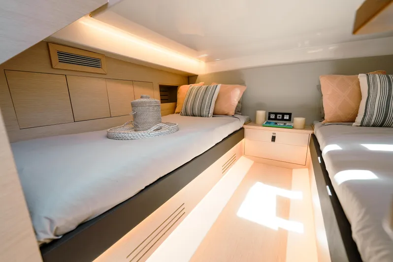 Dealer Demo Yacht Photos Pics 