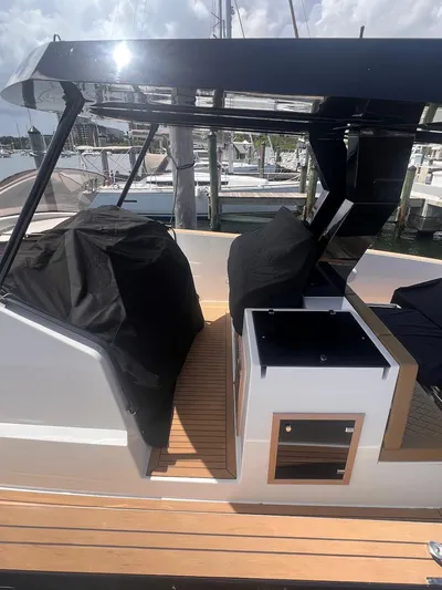 Dealer Demo Yacht Photos Pics 