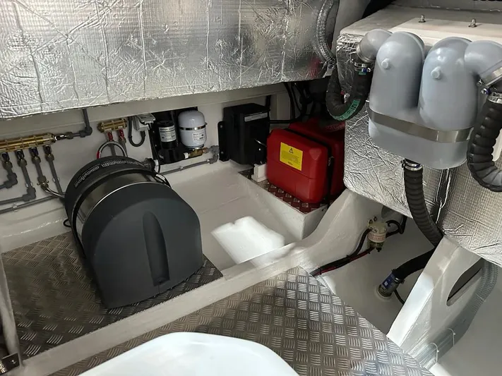 Dealer Demo Yacht Photos Pics 