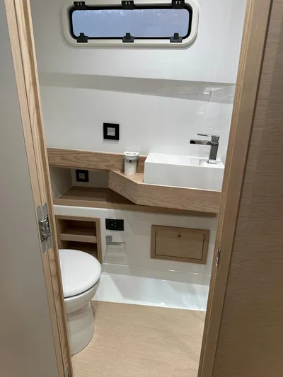 Dealer Demo Yacht Photos Pics 