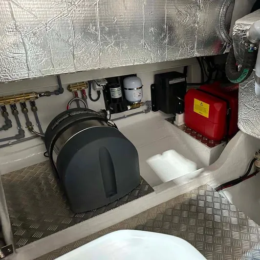 Dealer Demo Yacht Photos Pics 