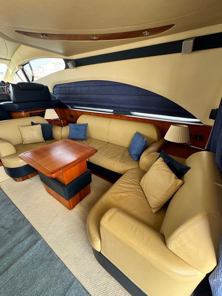 2005 Azimut 50 