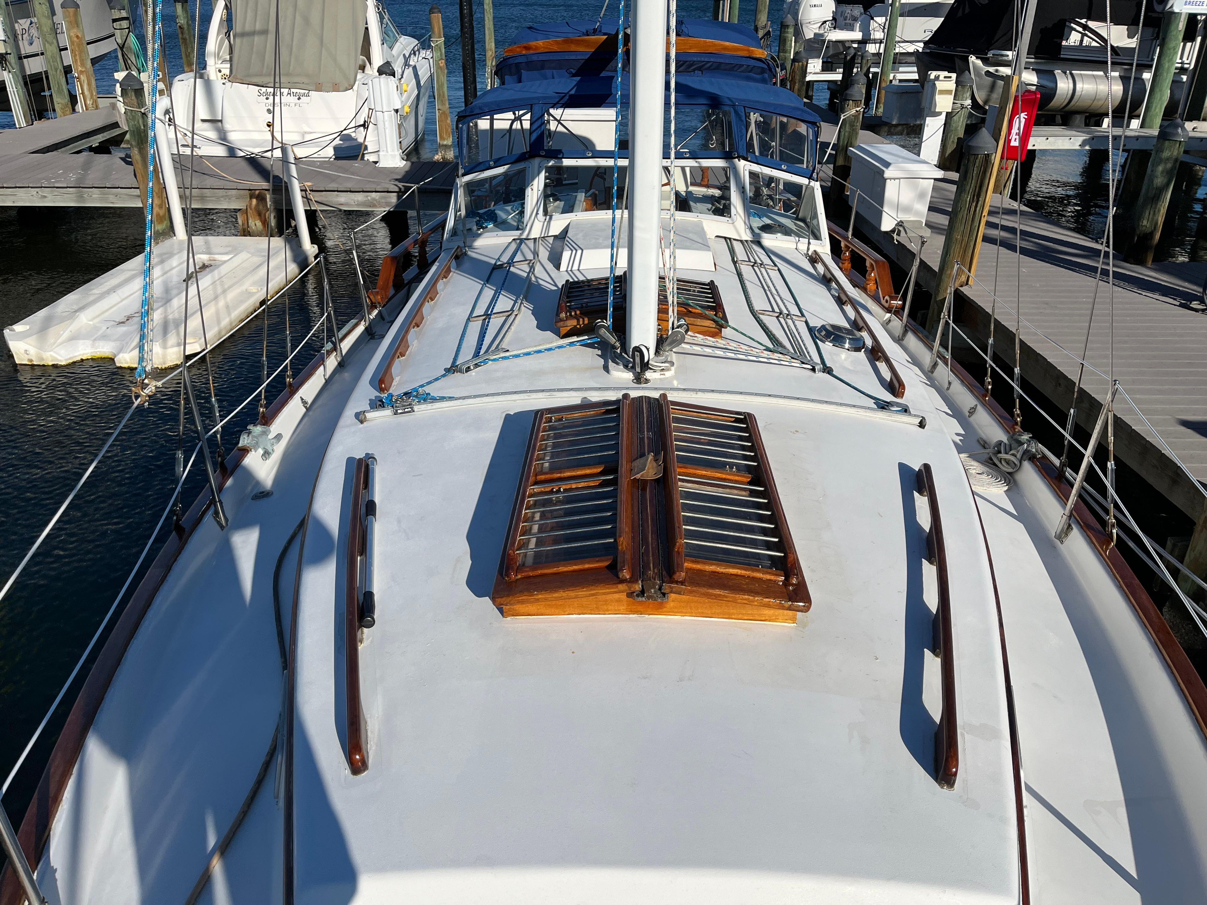 1990 Gozzard 36 Cutter for sale - YachtWorld