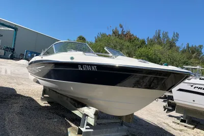 Bayliner 205