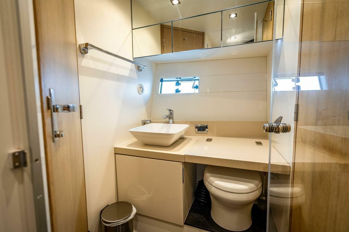 2015 Fairline 48 